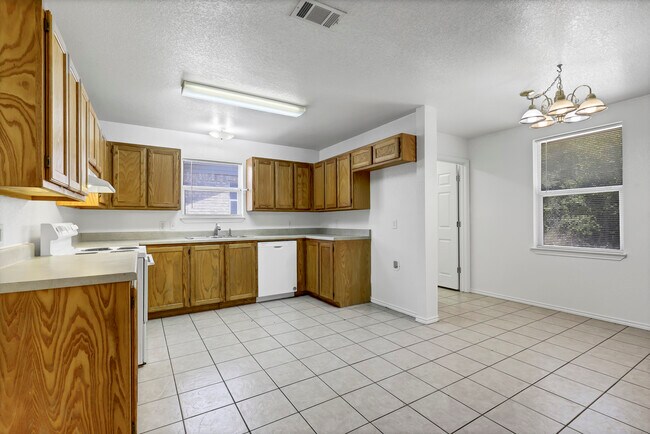 Building Photo - 206 Bobbie Ann Ct