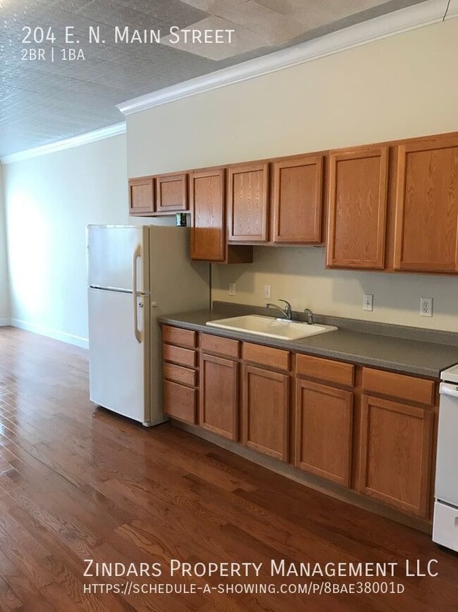 Building Photo - 204 E N Main St