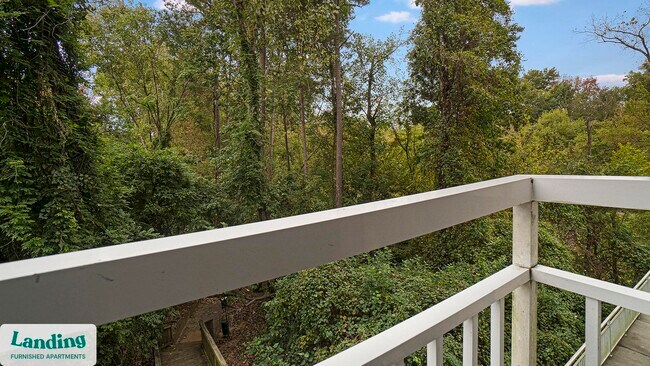 Building Photo - 900 E Six Forks Rd