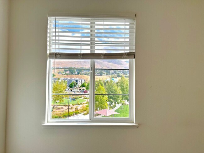 Building Photo - $3,290 - GORGEOUS BRAND NEW TWO BEDROOM HO...