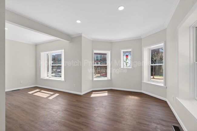 Building Photo - 4561 Laclede Ave