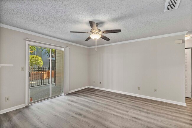 Building Photo - 619 Granville Ct
