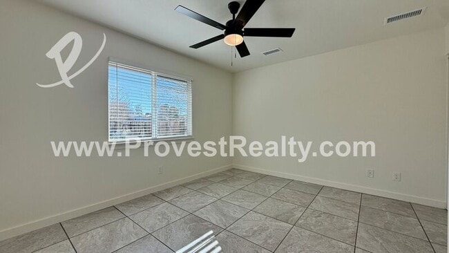 Building Photo - 16657 Kayuga St