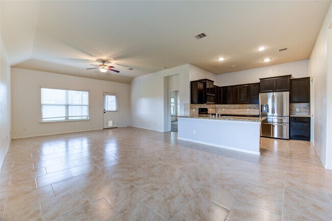 Building Photo - 734 Mill Spring Ct