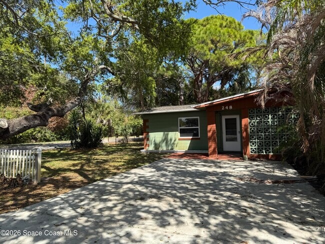 Building Photo - 248 Le Jeune Dr