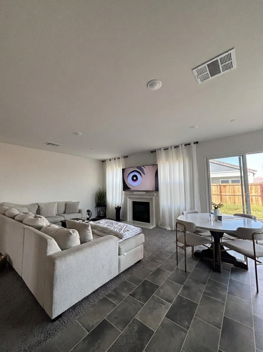 Building Photo - 3421 Andrew Ave