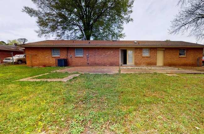 Building Photo - COMING SOON!!!