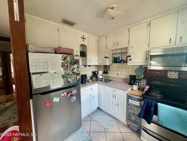 Building Photo - 1431 Dancy St