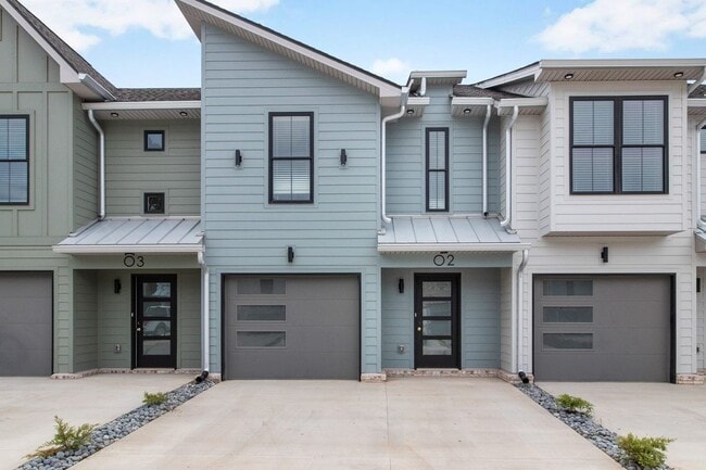 Building Photo - 725 Hornbuckle Rd