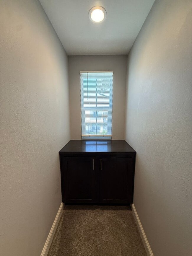 Building Photo - Beautiful Newer Two Story Home in The Gated Community of HG Gardens