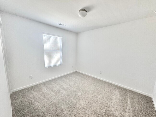 Building Photo - NEW 4 br 2.5 ba with loft and private study in the Kensington community READY MAY 2026