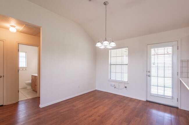 Building Photo - 17405 Bronze Ln