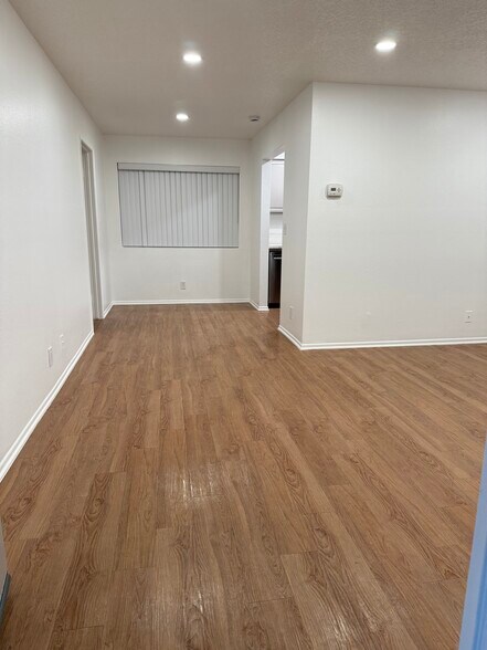 Building Photo - 730 Cory Dr