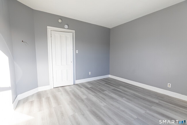 Building Photo - 132 Beaver St