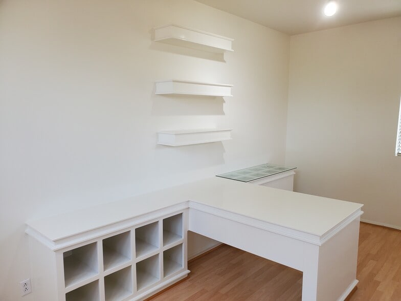 Building Photo - 2676 Dietrich Dr