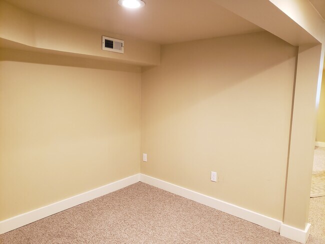 bedroom area - 2811 NW 58th St