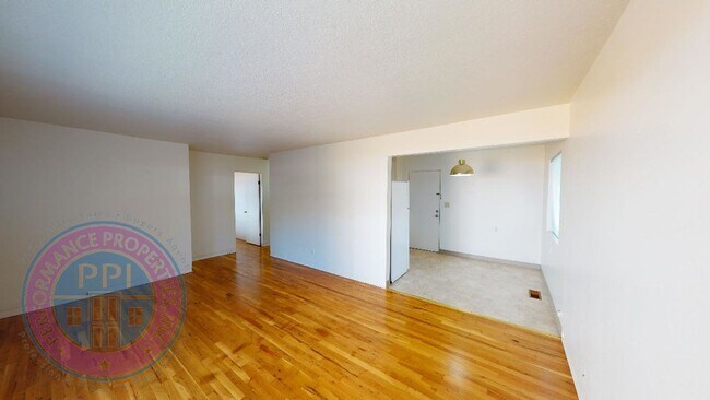 Building Photo - lac831