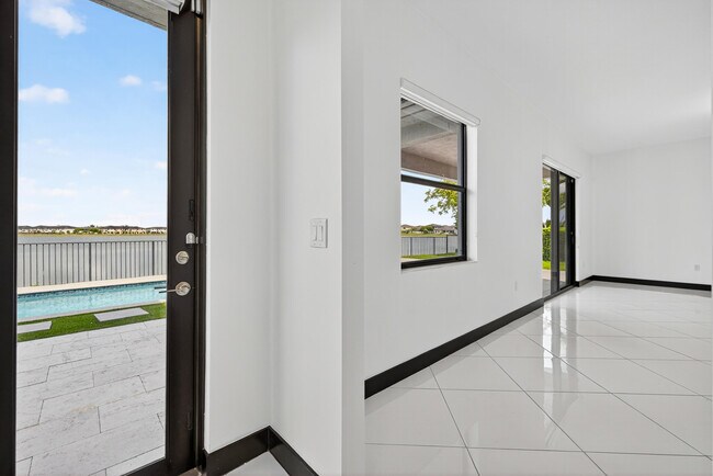 Building Photo - 15800 NW 88th Ave