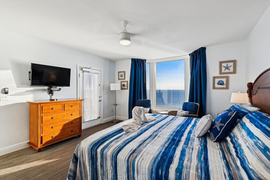 Building Photo - 14701 Front Beach Rd