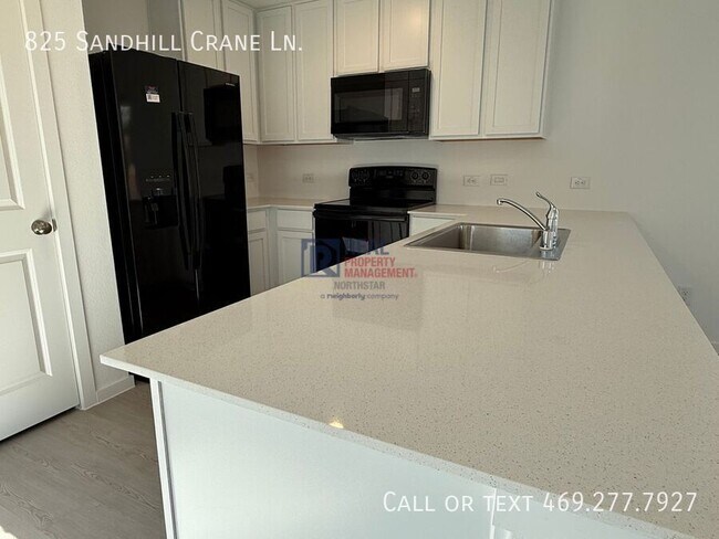 Building Photo - 825 Sandhill Crane Ln