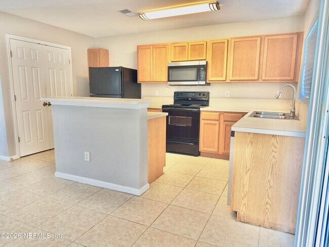 Building Photo - 137 Monte Carlo Ct