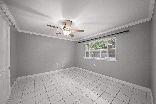 Building Photo - 4040 San Felipe St