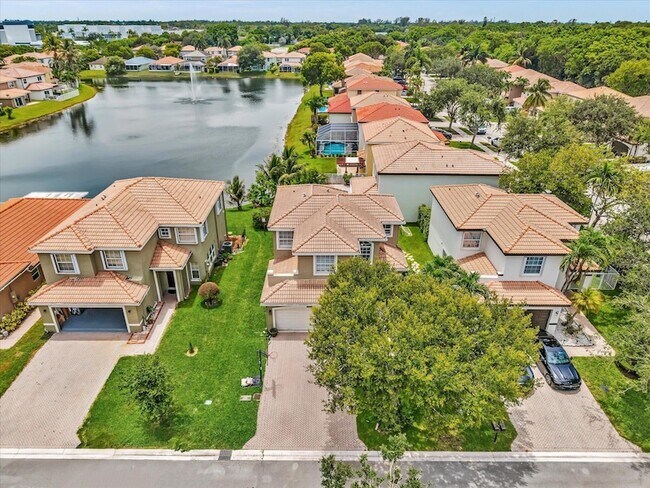 Building Photo - 7145 Crescent Creek Pl