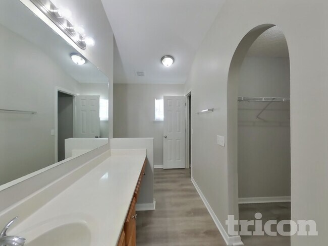 Building Photo - 4138 Clearbrook Cove Rd