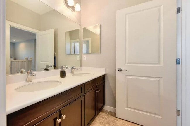 Building Photo - Gorgeous 4 Bedroom Patio Home in Rocklin