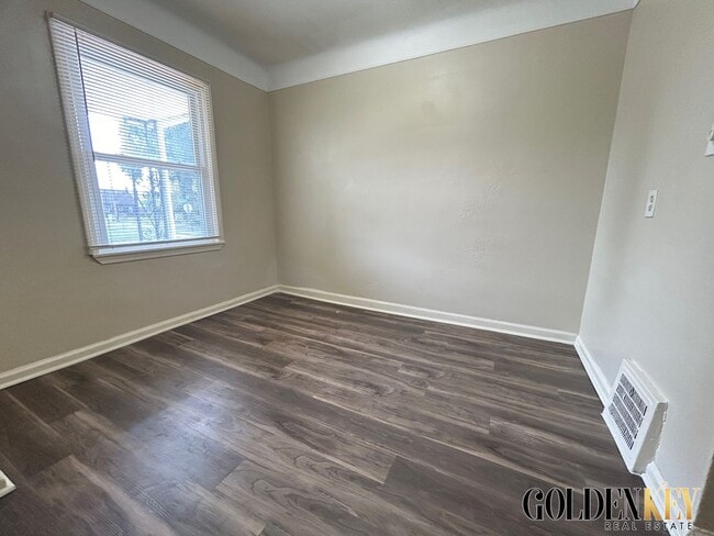 Building Photo - Updated 3 Bedroom Home in Southwest Detroit!