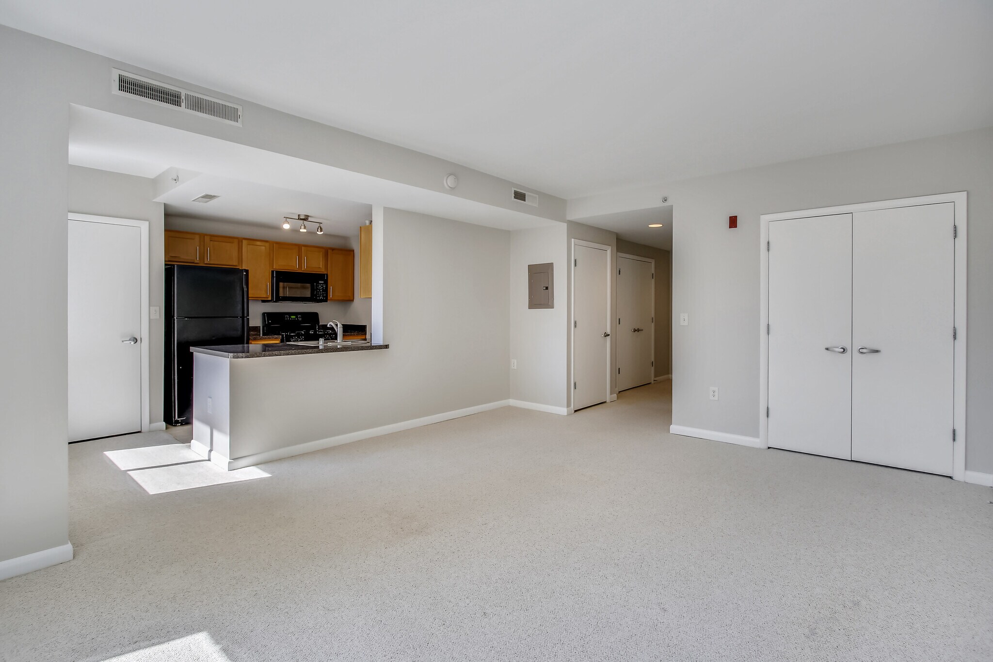 Building Photo - 350 G St SW