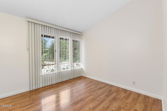 Building Photo - 1370 Cresthaven Dr