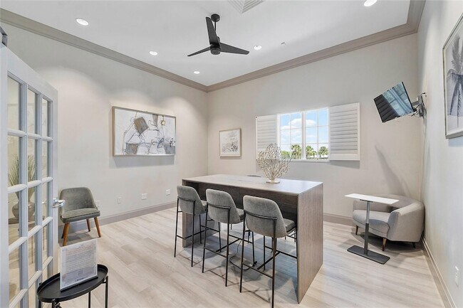 Building Photo - 8215 NW 125th Ln