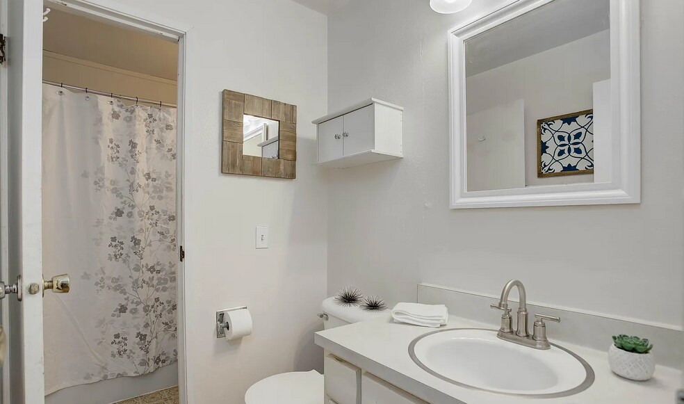 Building Photo - 3345 Chisholm Trl