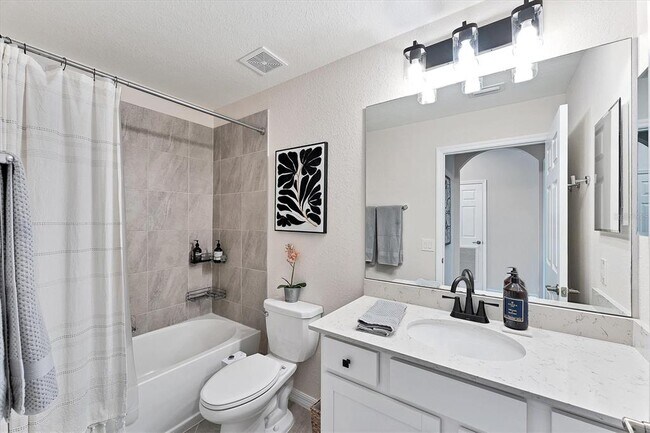 Building Photo - 17704 Gawthrop Dr