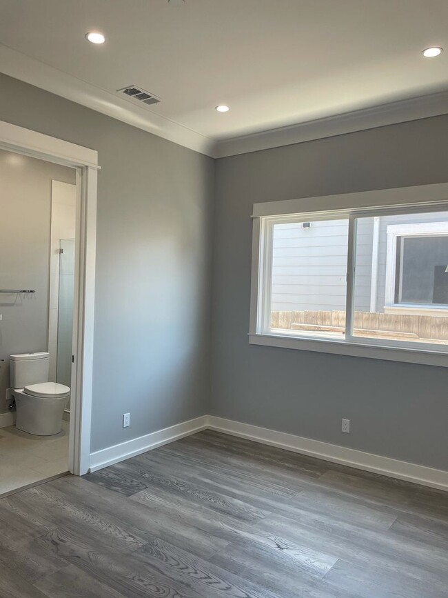 Building Photo - SUNNYVALE - Brand New Construction. 4 Bed ...