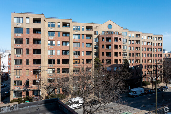 Building Photo - Jefferson Trust