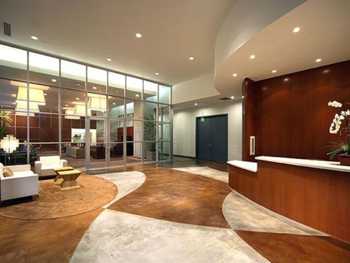 Main Entrance and Front Desk - 801 S Grand Ave