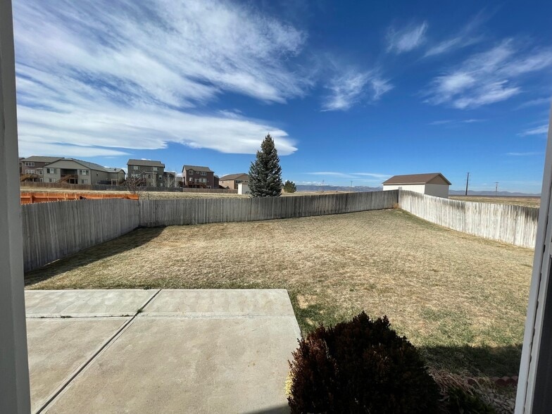 Building Photo - 1127 Elgin Ct