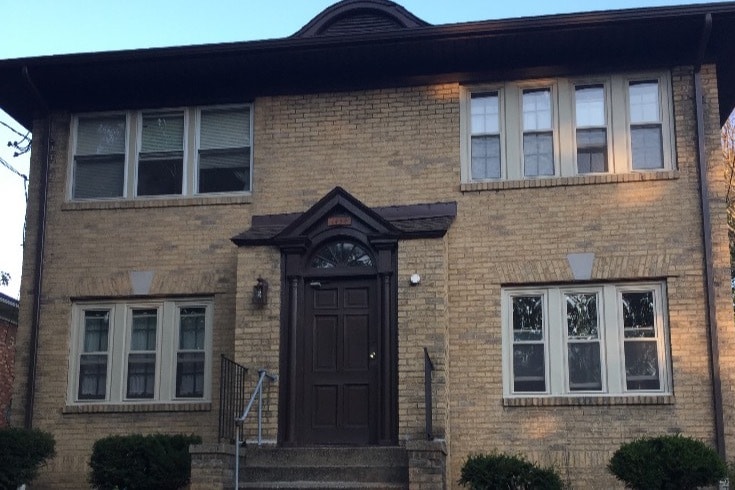 4 Unit Building - 1494 Front St