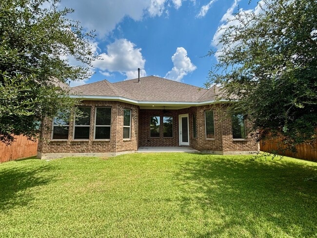 Building Photo - 50 Wyatt Oaks Dr