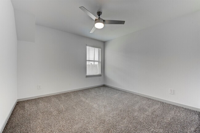 Building Photo - 29751 Cayenne Cir