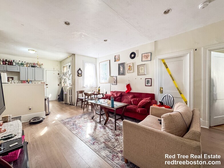 Building Photo - 12 Glenville Ave