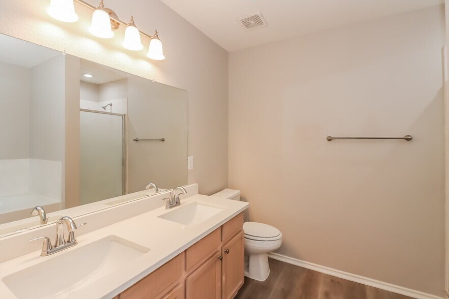 Building Photo - 21103 Bridge Springs Ln