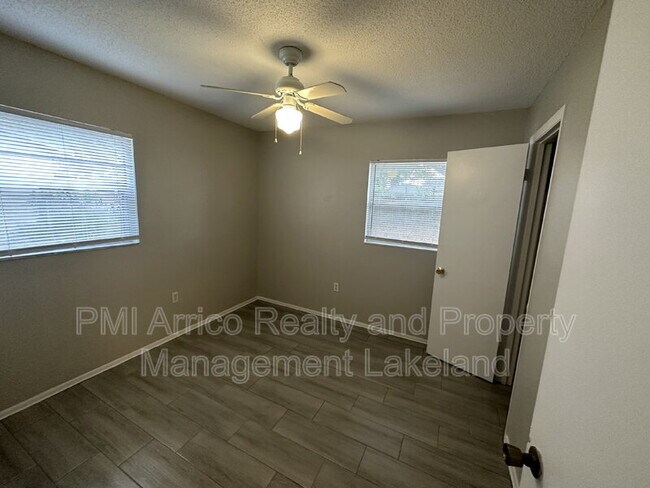 Building Photo - 651 Duncan Cir W