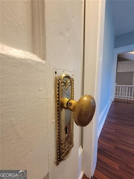 Building Photo - 976 Delaware Ave SE