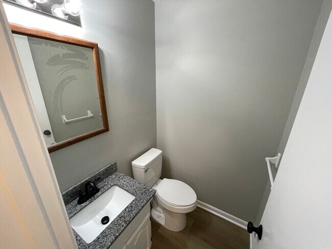 Building Photo - 17-21 Seminole Drive Tri-Plex