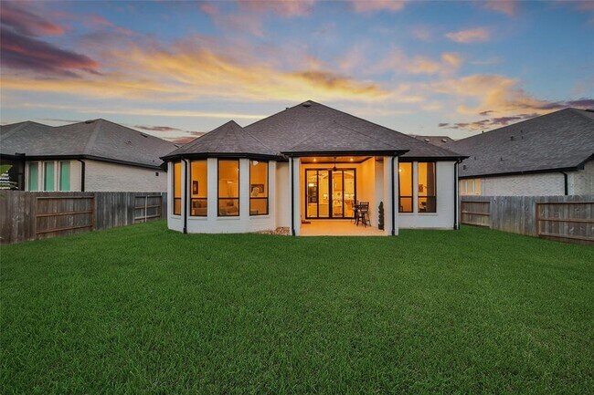 Building Photo - 149 Everest Dr