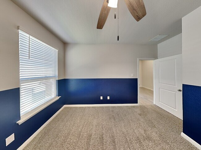 Building Photo - 116 Birch Frst Ln