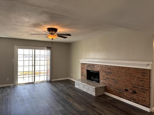 Building Photo - 503 Egret Ln